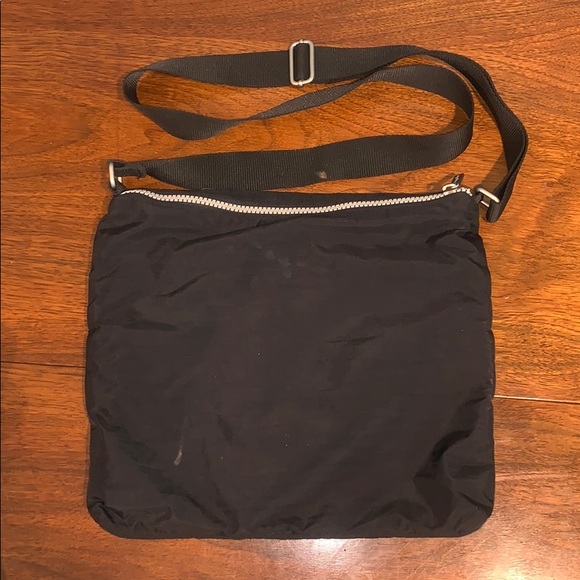 Baggallini Cross Body Bag - Picture 2 of 7